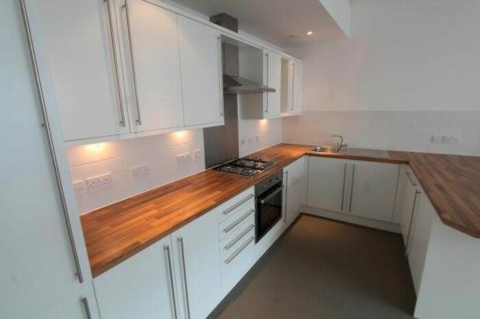 2 Bedroom Flat To Rent In Old Christchurch Road, Bournemouth, BH1