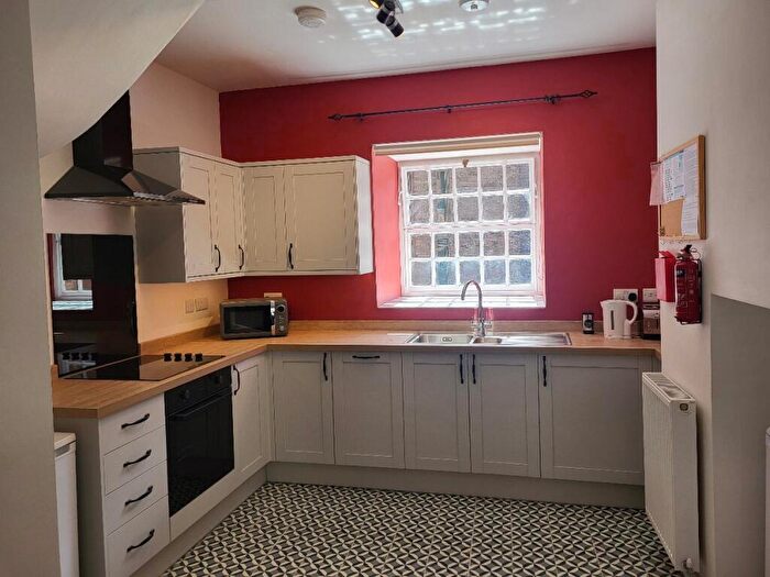 3 Bedroom Terraced House To Rent In West Street, Exeter, EX1