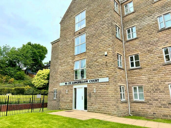2 Bedroom Flat To Rent In Longfellow Court, Mytholmroyd, HX7