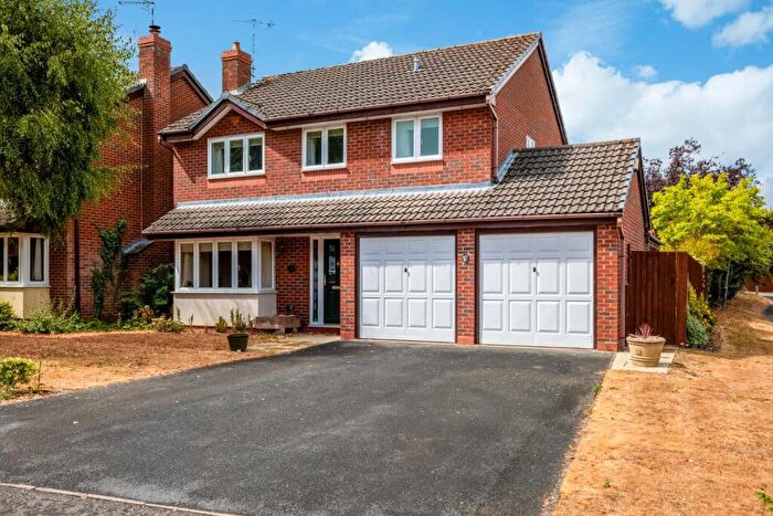 4 Bedroom Detached House For Sale In Mallard Close, Stratford-upon-Avon, CV37
