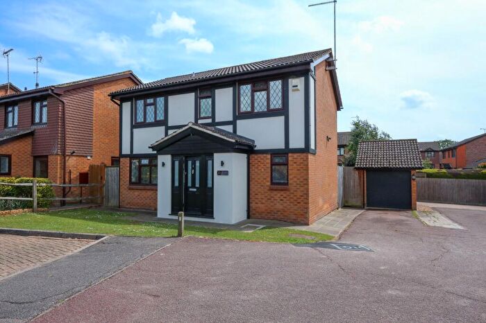 4 Bedroom Detached House For Sale In The Gilligans, Burgess Hill, RH15
