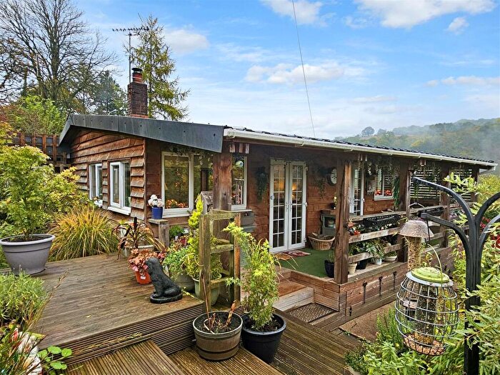 2 Bedroom Chalet For Sale In Hawkbatch, Bewdley, DY12