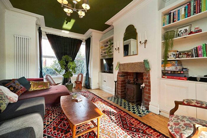 4 Bedroom Terraced House For Sale In St. Ives Mount, Armley, Leeds, LS12