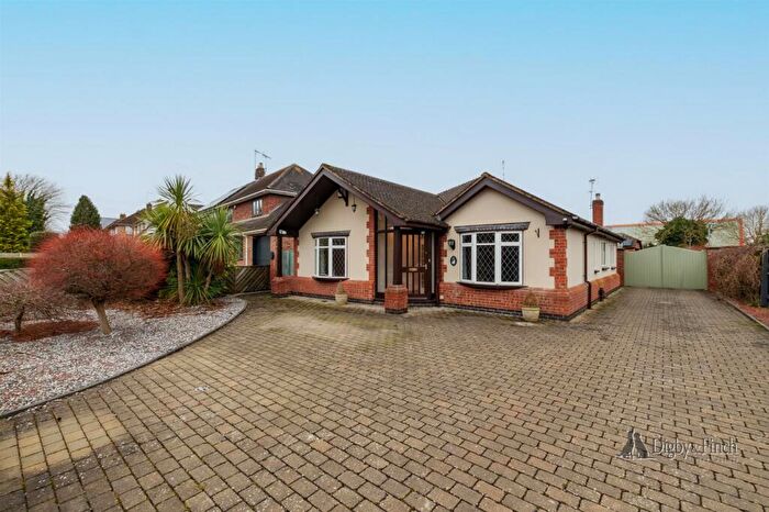 5 Bedroom House For Sale In Exeter Gardens, Stamford, PE9