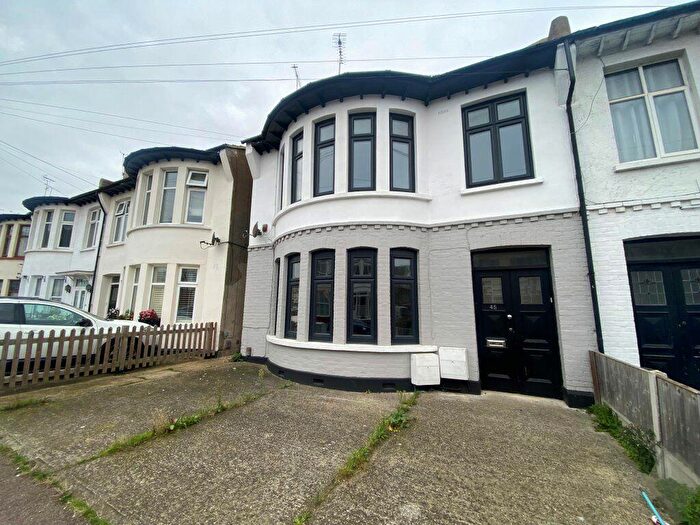 2 Bedroom Flat To Rent In Elderton Road- Online Enquiries Only, SS0