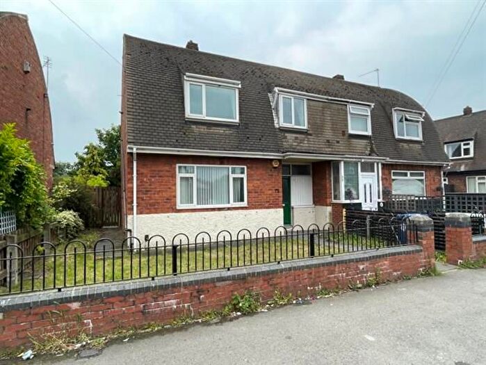 3 Bedroom Semi-Detached House To Rent In Bevanlee Road, Middlesbrough, TS6