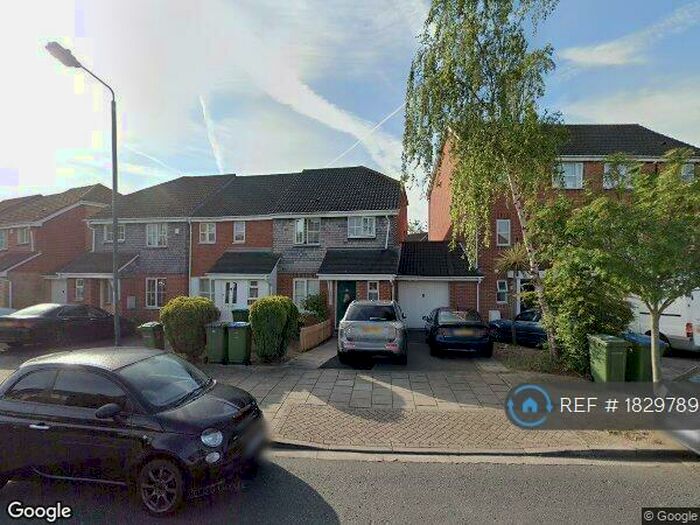 3 Bedroom End Of Terrace House To Rent In Ware Point Drive, London, SE28