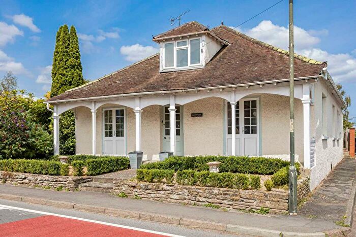 4 Bedroom Detached Bungalow For Sale In Extended Detached Home, Kingsland, HR6