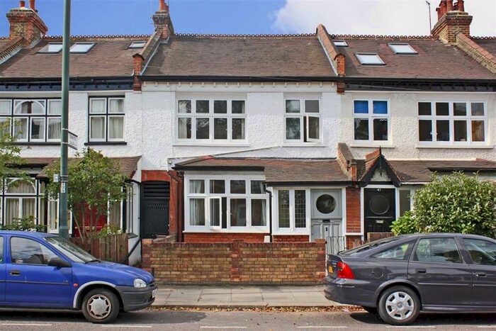 3 Bedroom Property To Rent In Waldegrave Road, Teddington, TW11