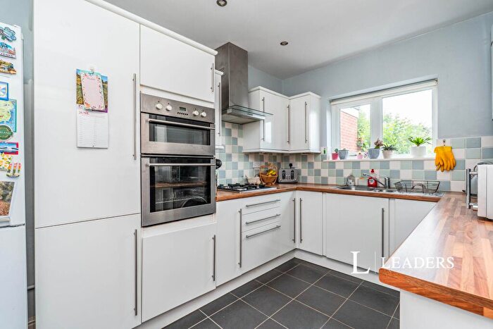 3 Bedroom Terraced House To Rent In Lemon Road, Southampton, SO15