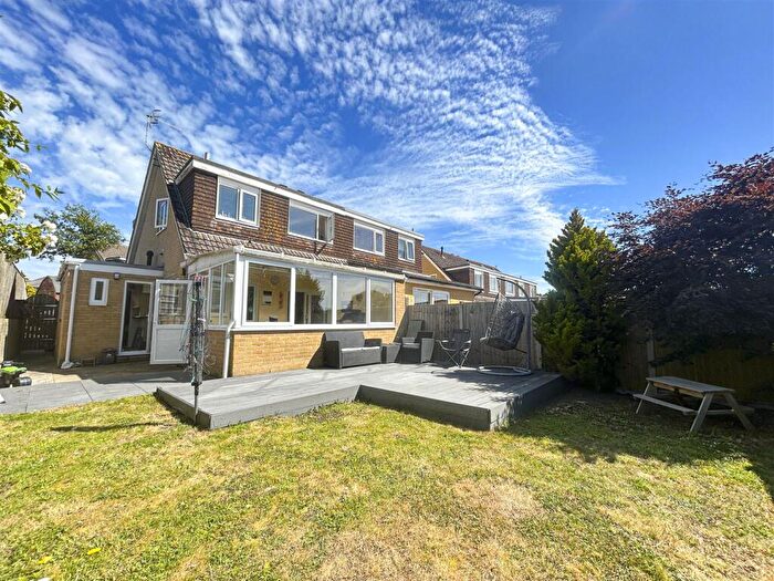 3 Bedroom Semi Detached House For Sale In Tyneham Close, Redlands, DT3