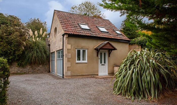 1 Bedroom Detached House For Sale In Gloucester Road, Swainswick, Bath, BA1