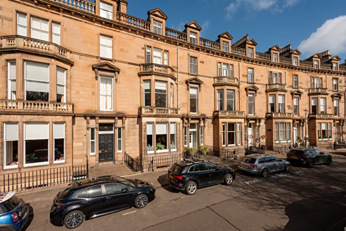 4 Bedroom Apartment For Sale In Belgrave Crescent, Edinburgh, EH4