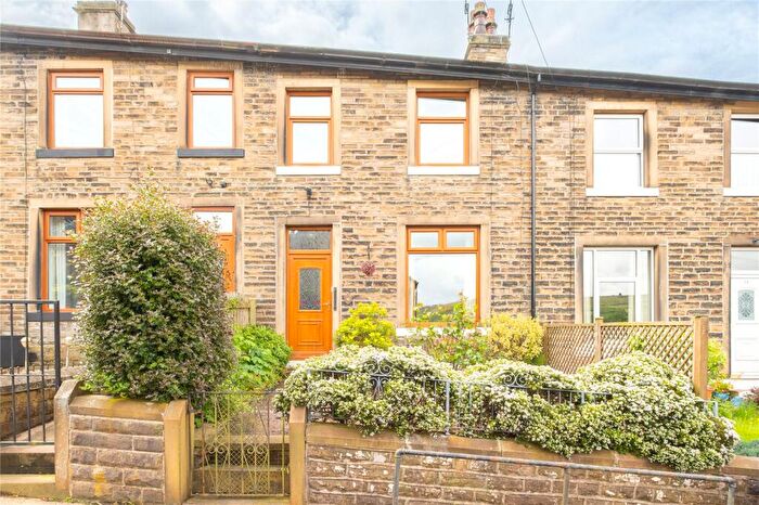 2 Bedroom Terraced House For Sale In Ottiwells Terrace, Marsden, Huddersfield, HD7