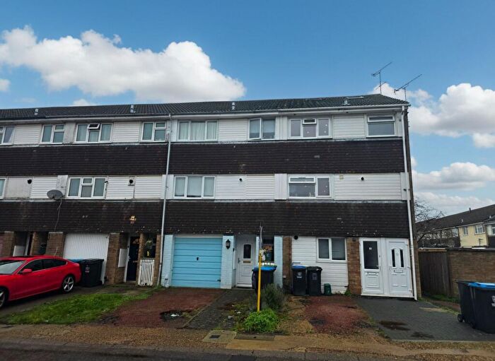 1 Bedroom Flat To Rent In Avon Square, Hemel Hempstead, HP2