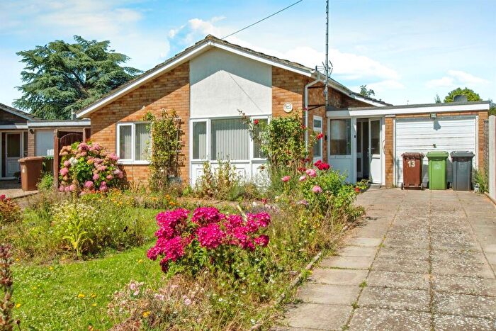 3 Bedroom Detached Bungalow For Sale In Broad Reaches, Ludham, Great Yarmouth, NR29