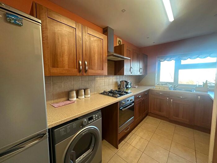 1 Bedroom Apartment To Rent In Greenwood Street, Huddersfield, HD4