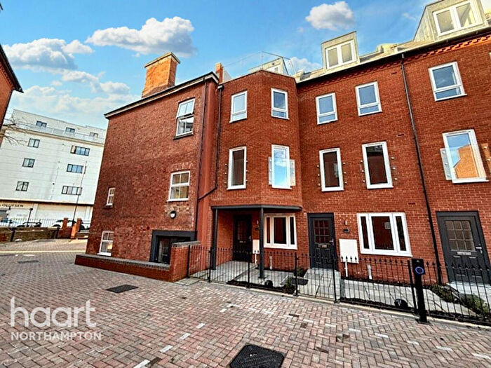 2 Bedroom Terraced House For Sale In Derngate Place, Northampton, NN1