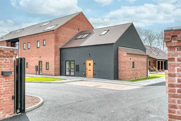 1 Bedroom Apartment For Sale In Lion & Lamb Barns, Droitwich Road, Bradley Green, B96