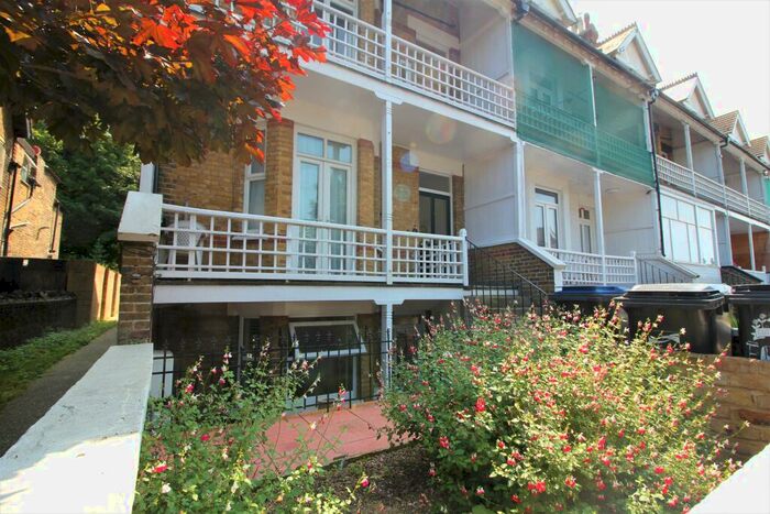 1 Bedroom Apartment To Rent In Cuthbert Road, Westgate, CT8