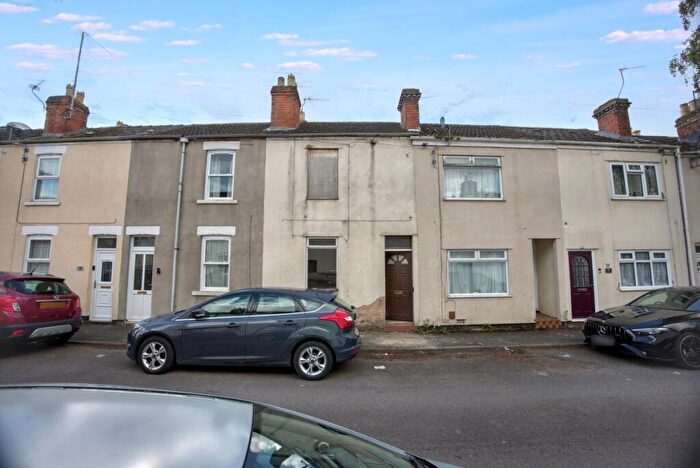 2 Bedroom Terraced House For Sale In Alma Place, Gloucester, Gloucestershire, GL1