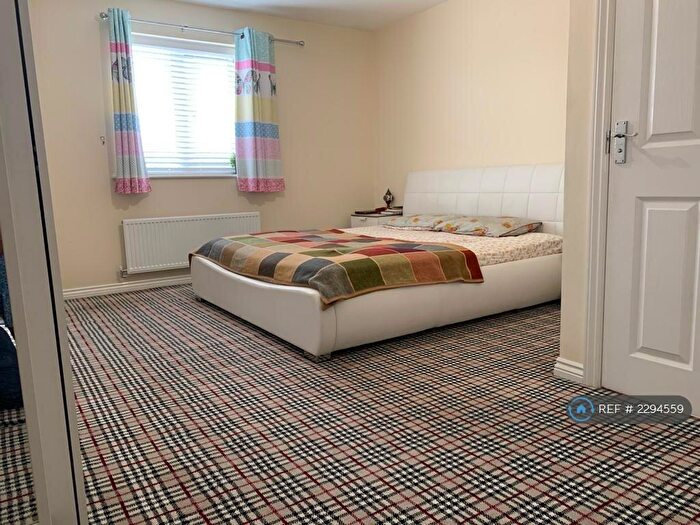 4 Bedroom End Of Terrace House To Rent In Signals Drive, Coventry, CV3