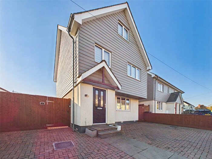 3 Bedroom Detached House For Sale In Meadowside, Whitstone, Holsworthy, EX22