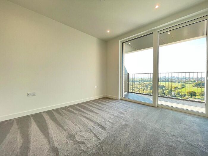 2 Bedroom Apartment To Rent In Henshaw Parade, The Hyde, London, NW9