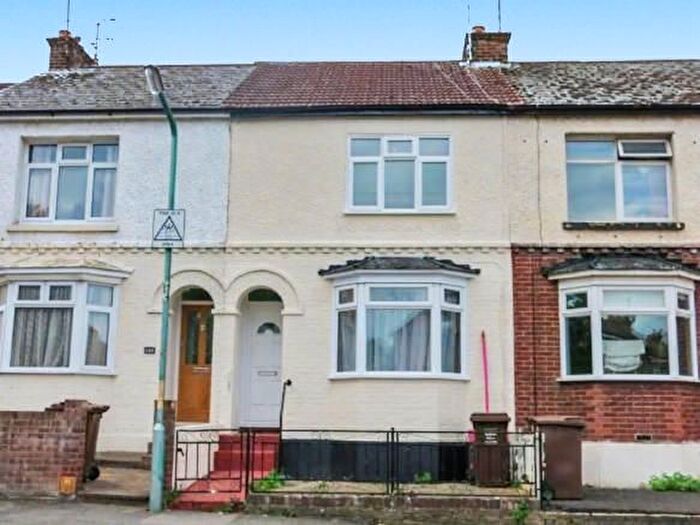 2 Bedroom Terraced House To Rent In Corporation Road, Gillingham, ME7
