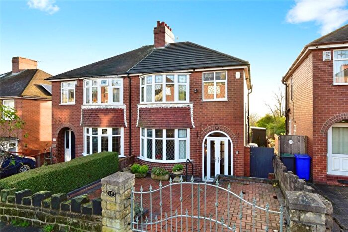 3 Bedroom Semi Detached House For Sale In Hunters Way, Stoke-on-Trent, Staffordshire, ST4