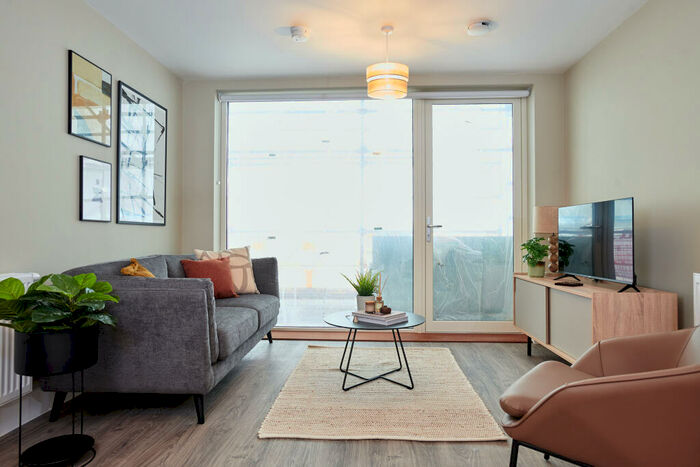 1 Bedroom Apartment To Rent In Fortunes Dock, Canning Town London, E16