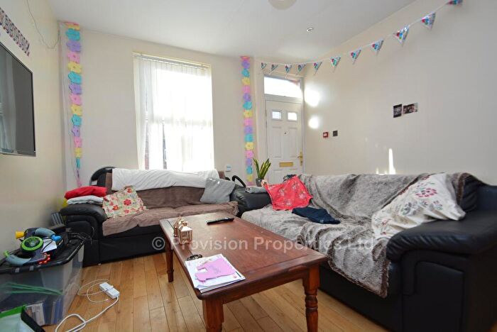 4 Bedroom Terraced House To Rent In Beamsley Terrace, Hyde Park, Leeds, LS6