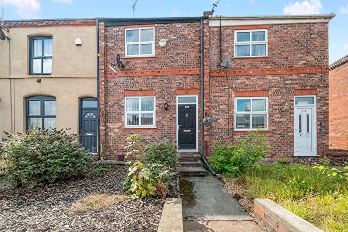 2 Bedroom Terraced House For Sale In Wigan Road, Ashton-In-Makerfield, WN4