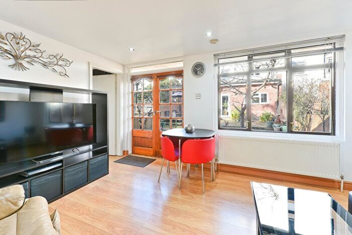 1 Bedroom Flat To Rent In Hampton Road, Ilford, IG1