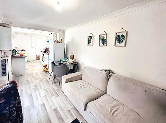 5 Bedroom House To Rent In Brintons Road, Southampton, Hampshire, SO14