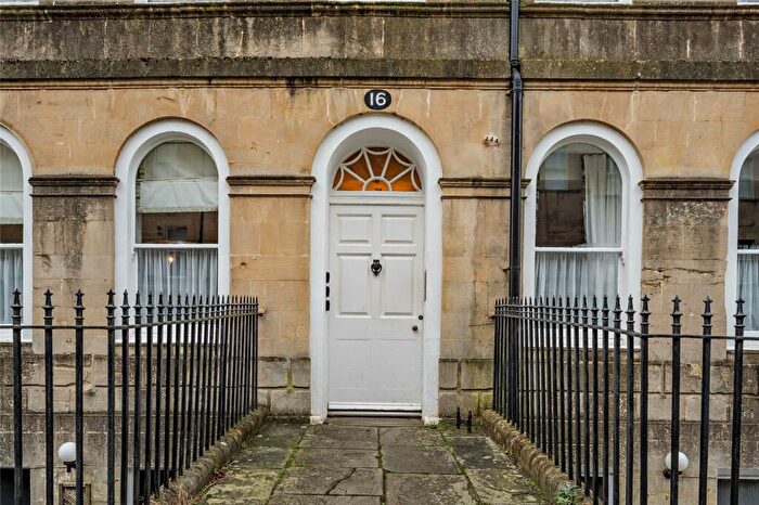 1 Bedroom Apartment To Rent In Henrietta Street, Bath, Somerset, BA2