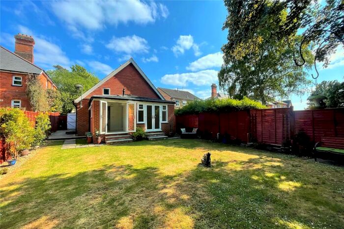 3 Bedroom Bungalow To Rent In Middle Gordon Road, Camberley, GU15