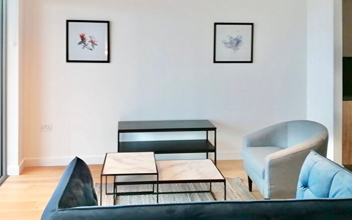 1 Bedroom Flat To Rent In Jasper Walk, London, N1