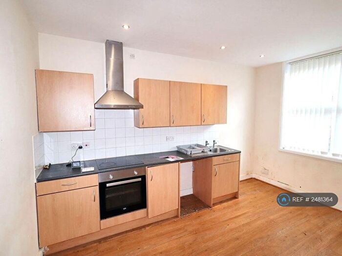 3 Bedroom Terraced House To Rent In Glensdale Terrace, Leeds, LS9