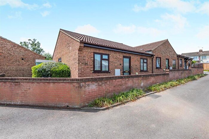 2 Bedroom Semi-Detached Bungalow For Sale In Russet Court, Coxheath, Maidstone, ME17