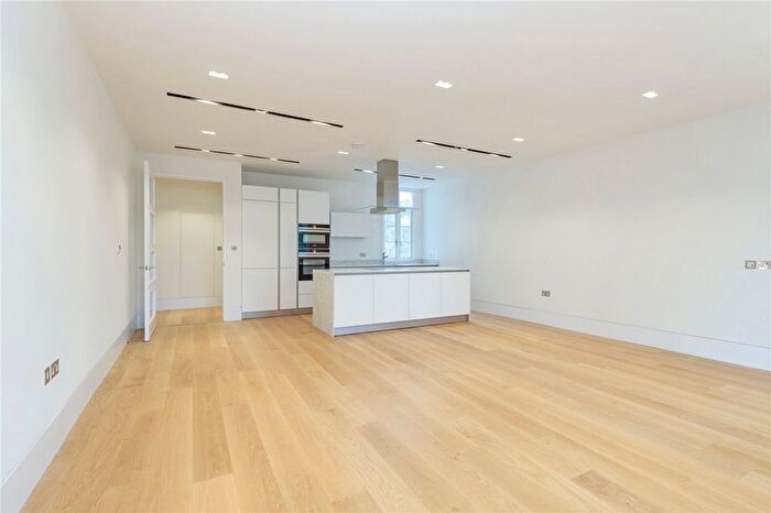 2 Bedroom Flat To Rent In Frances Court, Maida Vale, London, W9