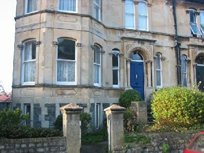 3 Bedroom Flat To Rent In Belmont Road, St. Andrews, Bristol, BS6
