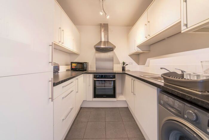 2 Bedroom Flat To Rent In Westgate Apartments, Western Gateway, Royal Victoria, London, E16