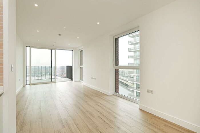 2 Bedroom Flat To Rent In Quay Walk, Wembley, HA0