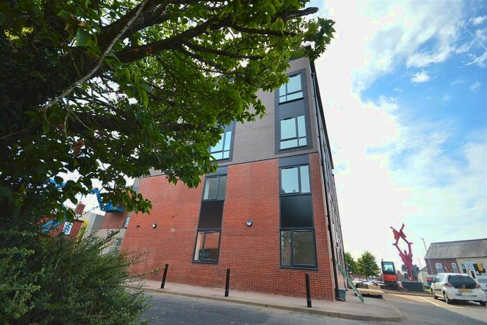 2 Bedroom Flat To Rent In Crossford Court, Dane Road, Sale, M33