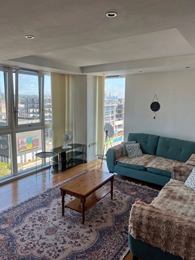 2 Bedroom Flat To Rent In Churchill Way, Cardiff, CF10