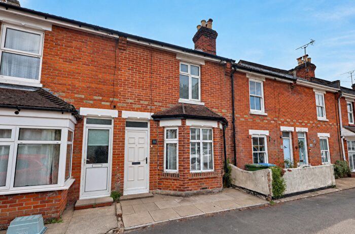 2 Bedroom Terraced House For Sale In Bassett, Southampton, SO16