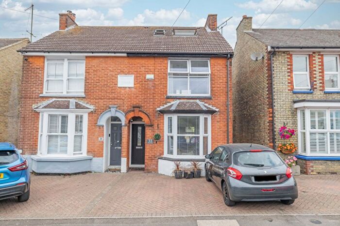 4 Bedroom Semi Detached House For Sale In Romney Road, Willesborough, Ashford, Kent, TN24