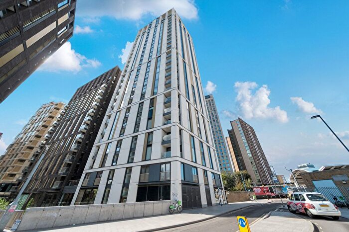 2 Bedroom Flat For Sale In Station Road, London, SE13