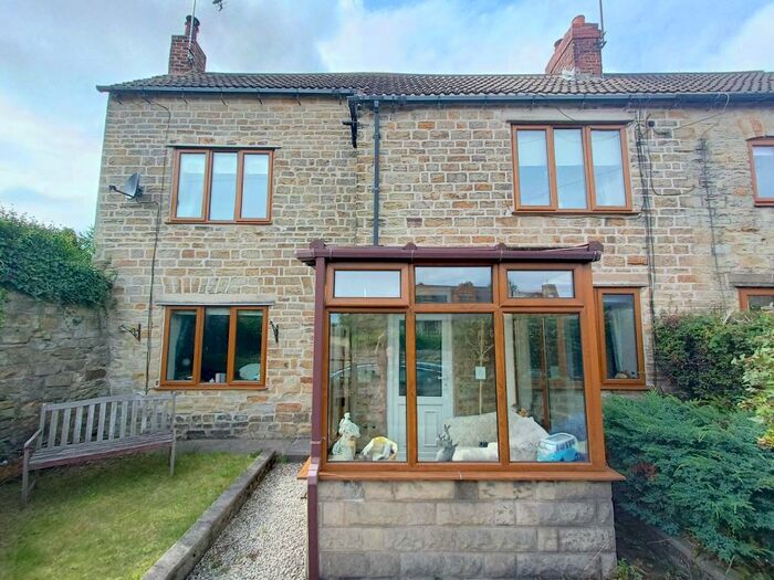 3 Bedroom Cottage To Rent In High Street, Tibshelf, DE55